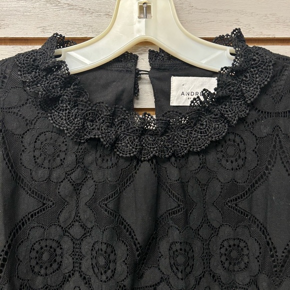 ANDREE BY UNIT Black Lace Blouse - Picture 4 of 7